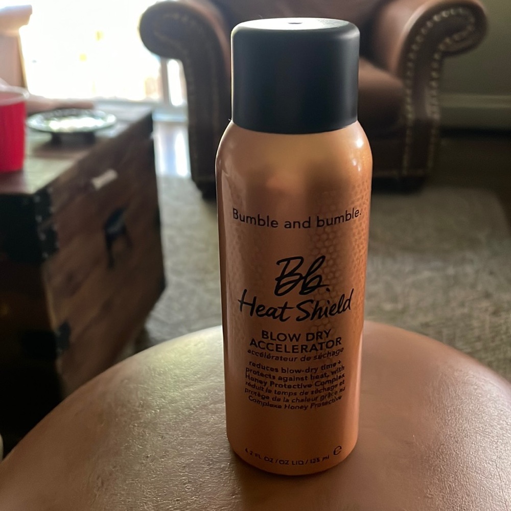 Bumble and Bumble
Heat Shield Blow Dry Accelerator 4.2 oz